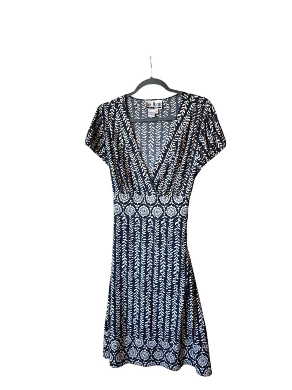 Sheri Martin Navy & White Printed V‑Neck Midi Dress